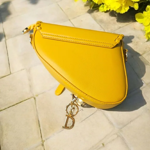 SPRING SALE!! Yellow Commuter Designer Women's Bag - Picture 3 of 9